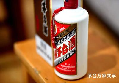 茅台15年原价多少钱,茅台酒15年的多少钱一瓶