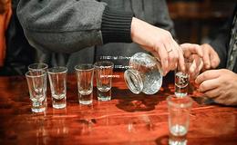 2000年53度500ml飞天茅台价格表,2000年茅台飞天53度价格回收价格