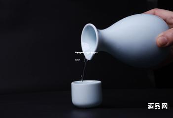 白酒加盟店怎么加盟(白酒加盟什么比较好)