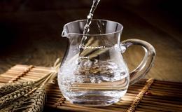 1935茅台整箱酒今日行情(1935茅台价格)