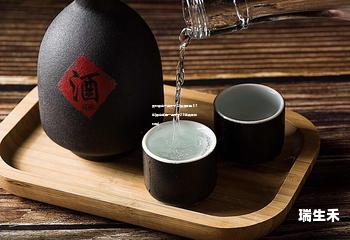 贵州茅台一品天下52度浓香型07年(茅台集团一品天下20年典藏版价格)