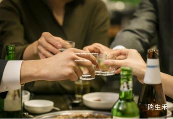 茅台系列酒中哪款与茅台酒口感最接近(茅台和哪个酒相近)