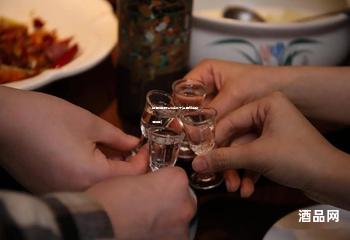 白酒加盟网站排名前十(全国知名白酒加盟)
