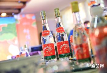 白酒代理进店费多少合适(在做白酒代理)