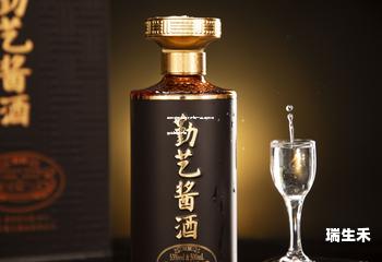五粮液茅台哪个好喝一点,五粮液 茅台哪个好喝