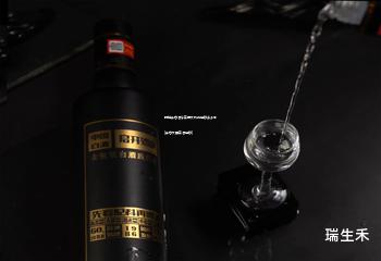 附近茅台酒专卖店大成街电话多少号(茅台大厦卖酒电话)
