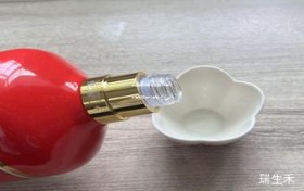 茅台酒存放时间,茅台酒存放时间长了酒质发黄是什么原理