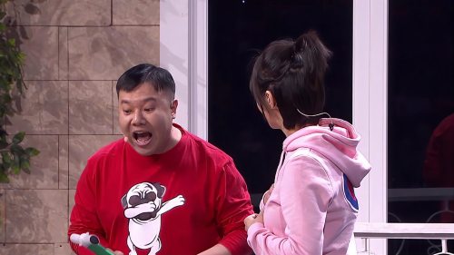 欢乐饭米粒儿2：小欠以为笨笨送小米粒车，得知真相笑的太猖狂！
