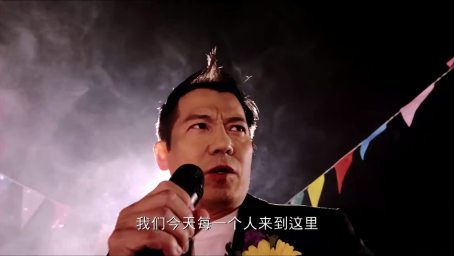 亿万富豪女儿过生日，大摆筵席，这也太壮观了！
